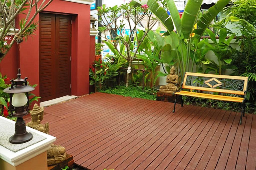 Kamala Beachfront Apartment Praia de Kamala Exterior foto