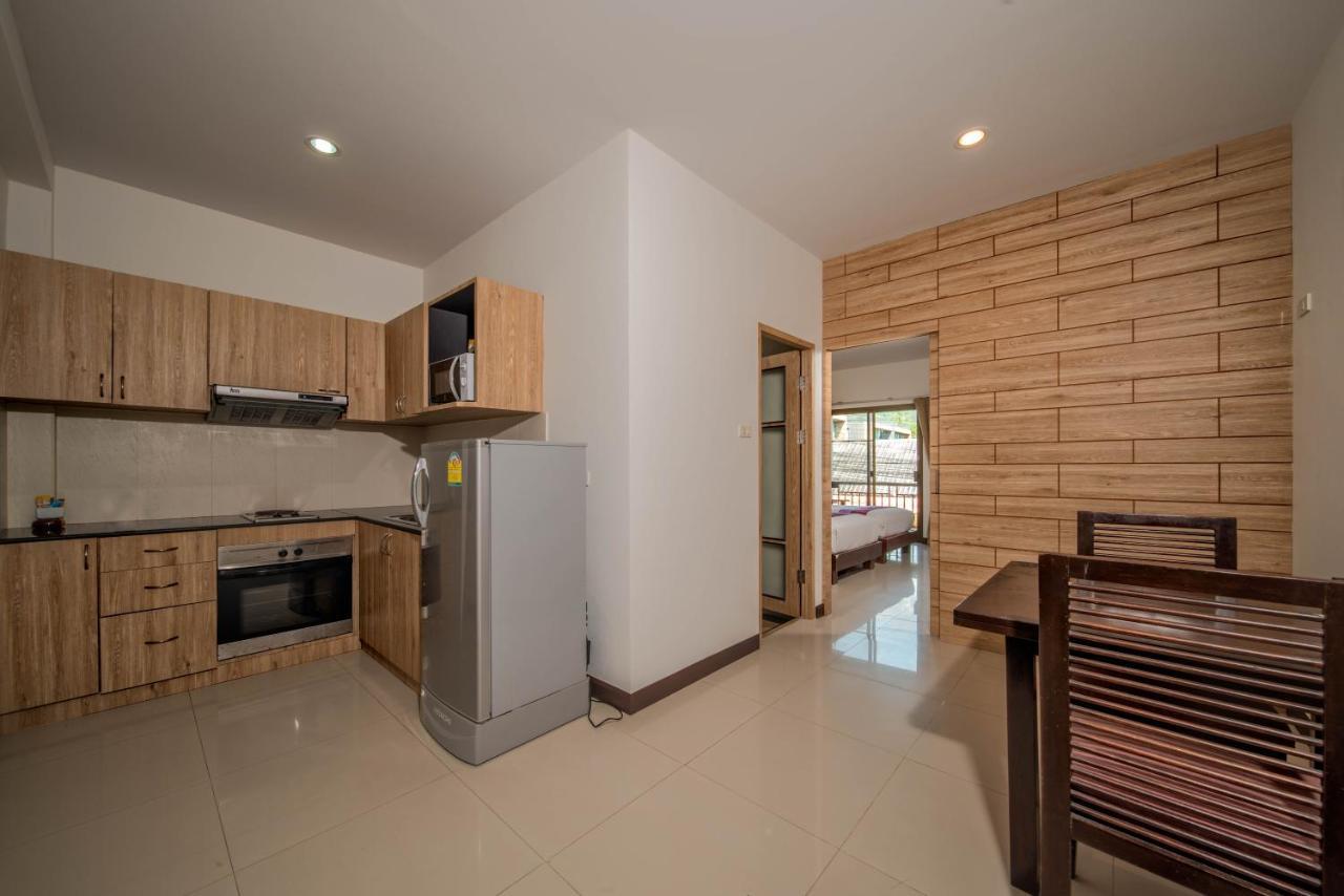 Kamala Beachfront Apartment Praia de Kamala Exterior foto